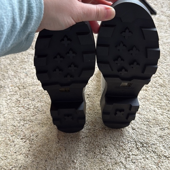 Madewell The Wyckoff Chelsea Lugsole Boot - Picture 8 of 8